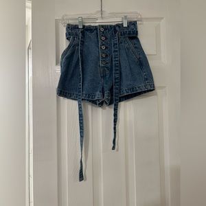 Abercrombie and Fitch Natural Rise Jean Short - Jean Belt